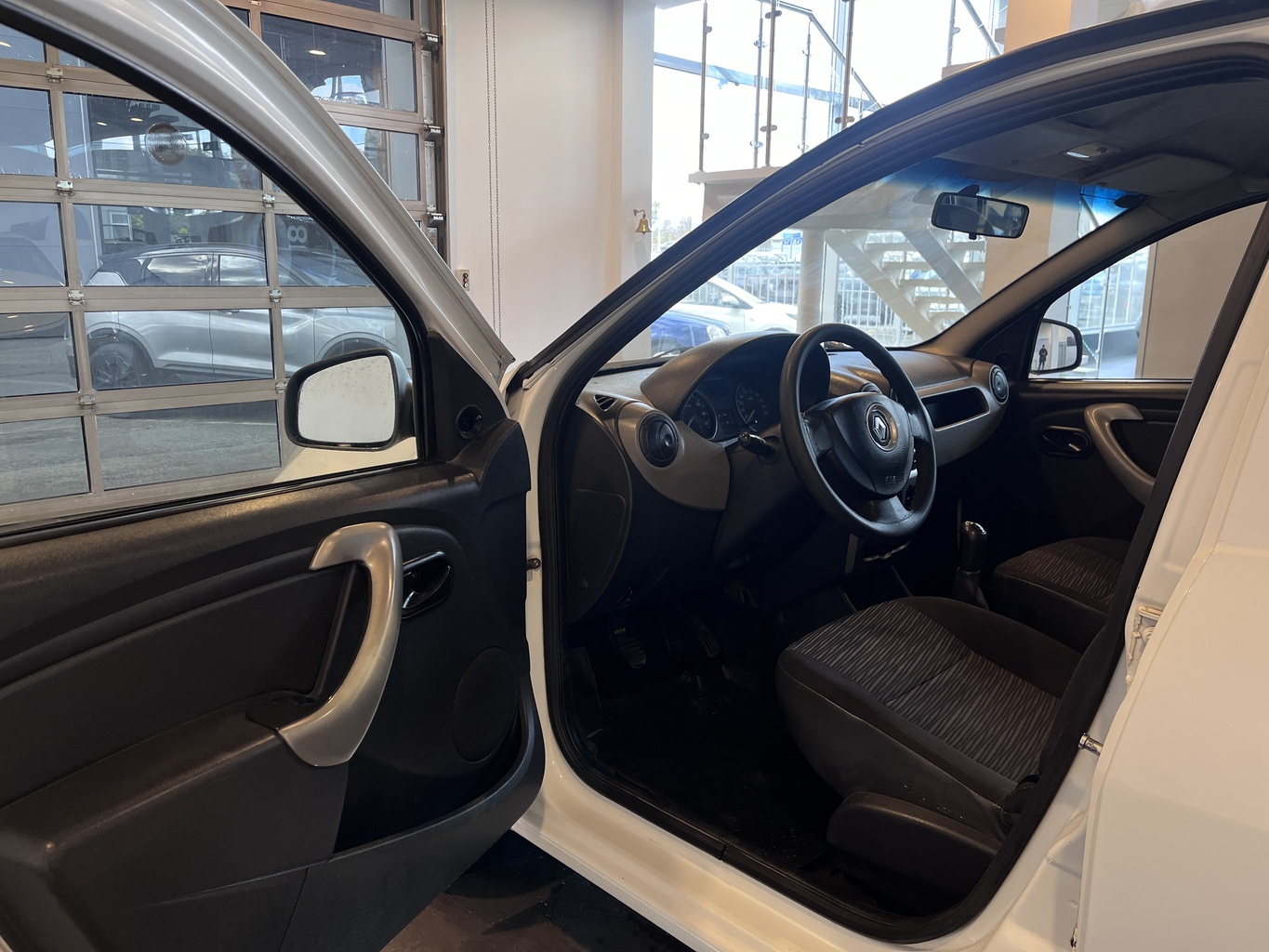 RENAULT SANDERO