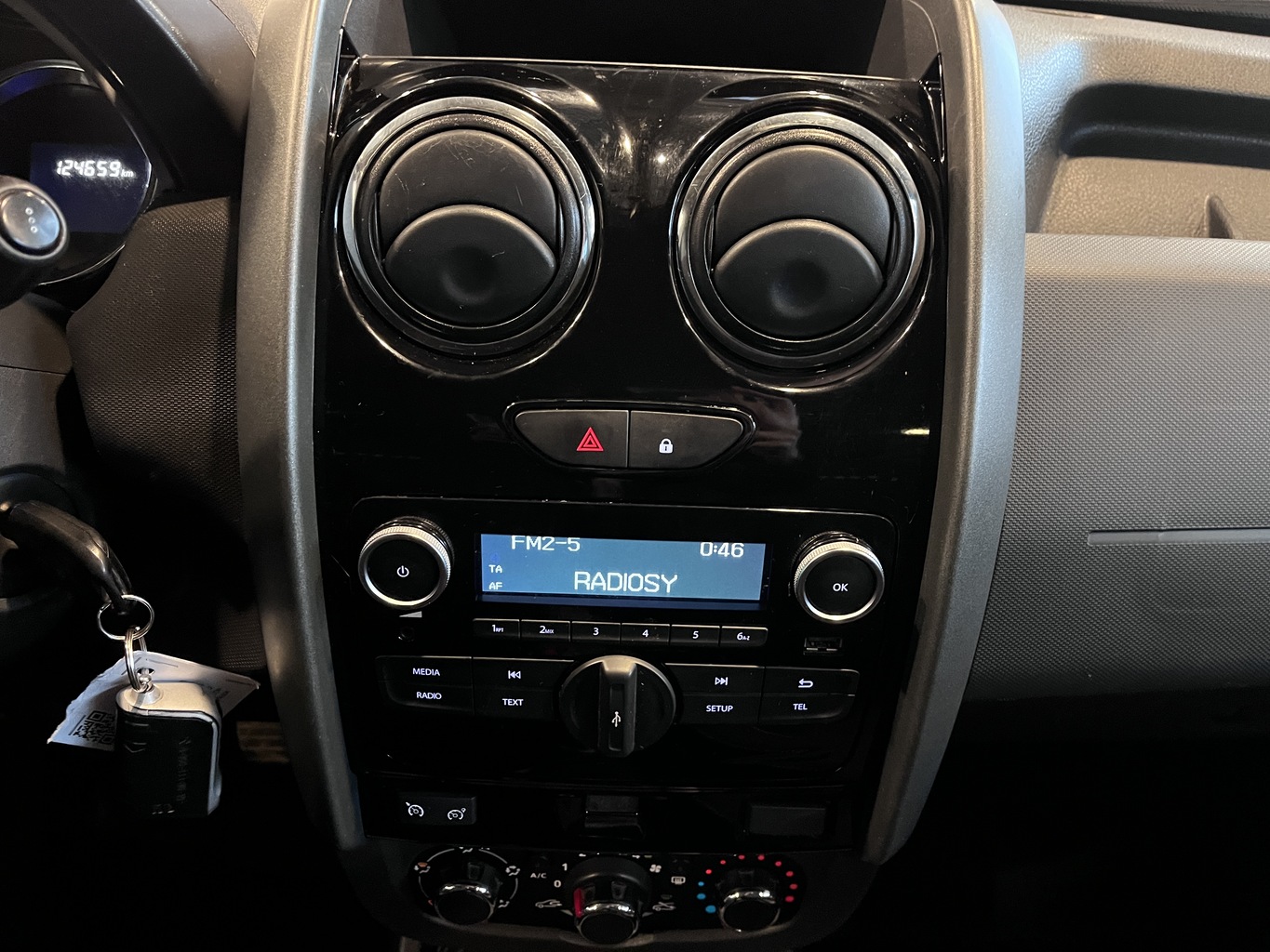RENAULT DUSTER