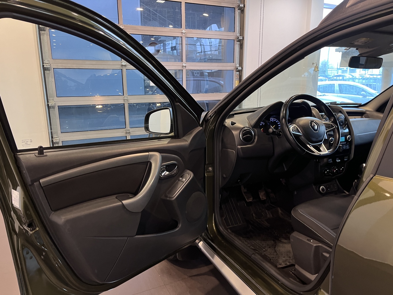 RENAULT DUSTER