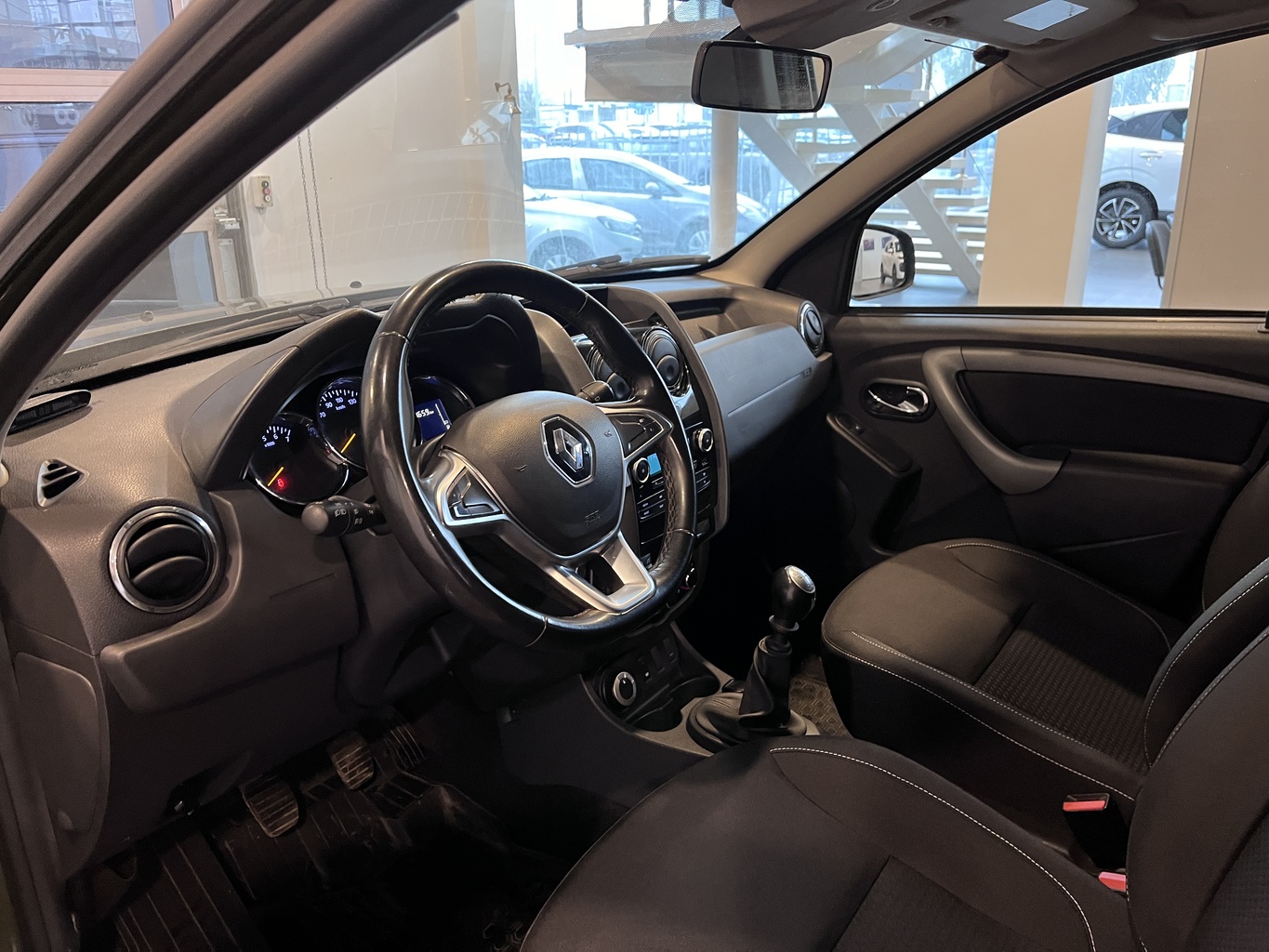 RENAULT DUSTER