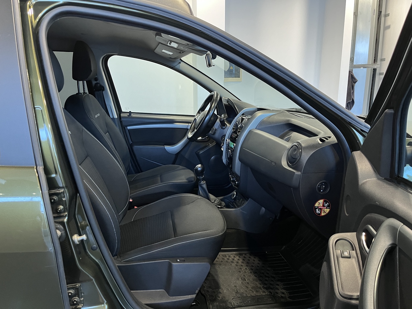 RENAULT DUSTER