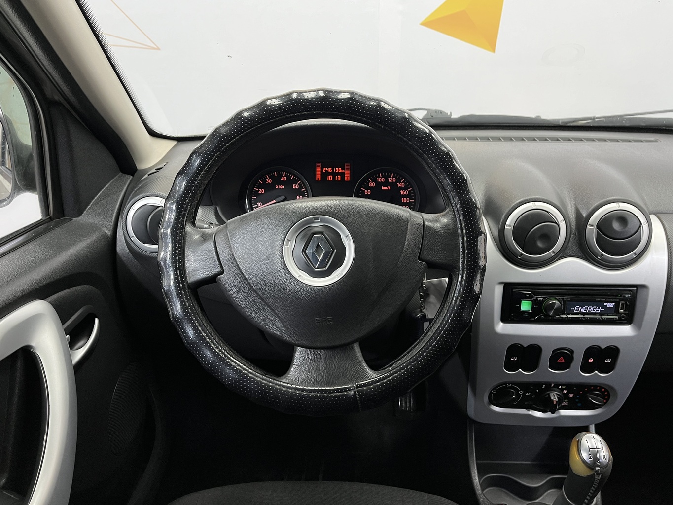 RENAULT SANDERO