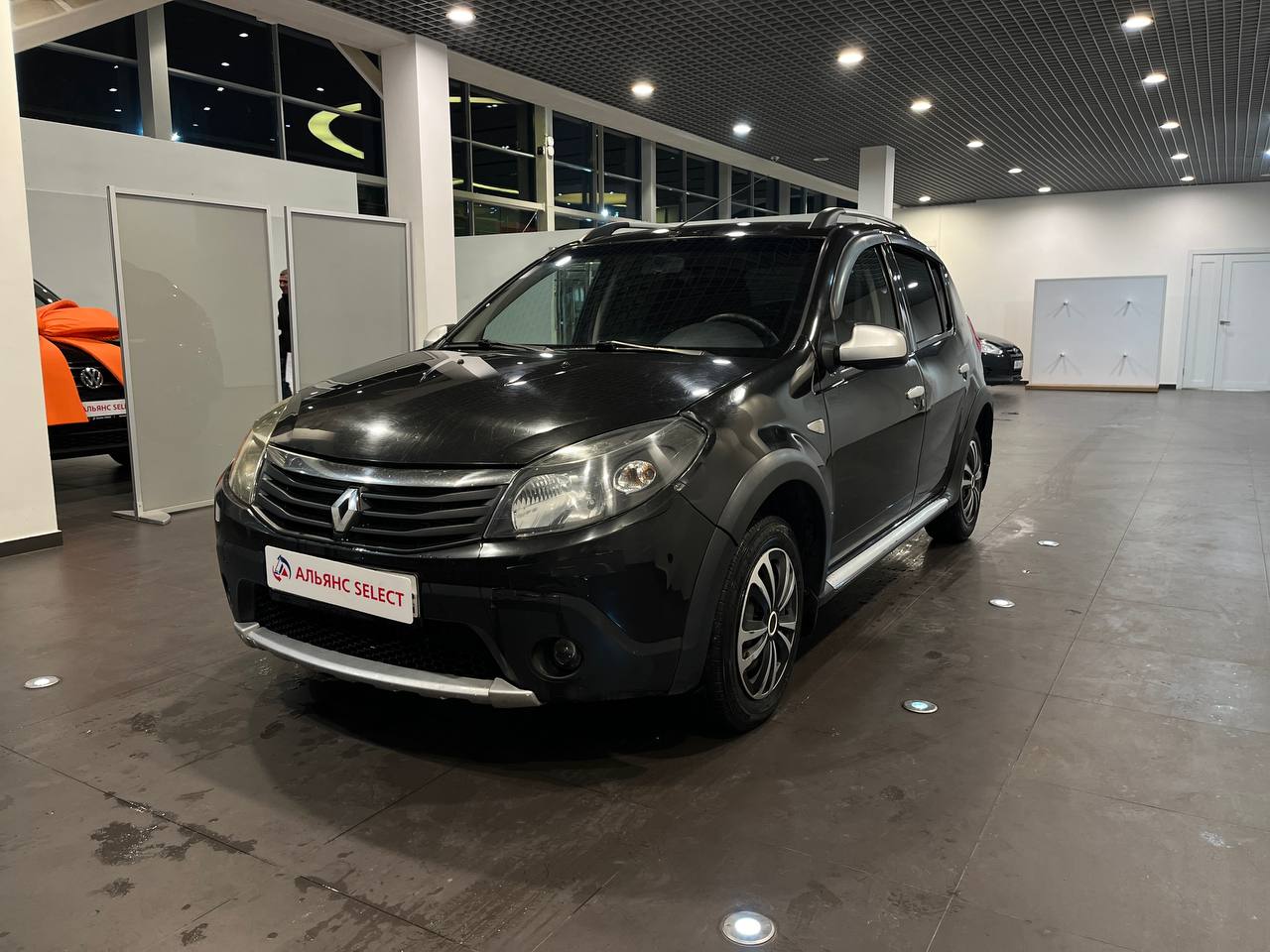 RENAULT SANDERO