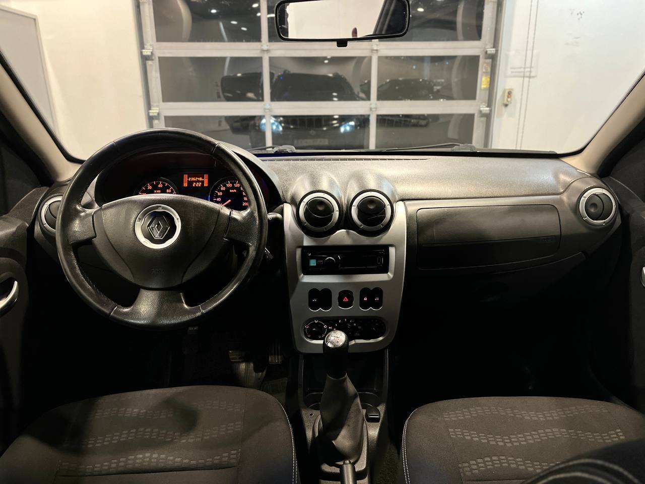 RENAULT SANDERO