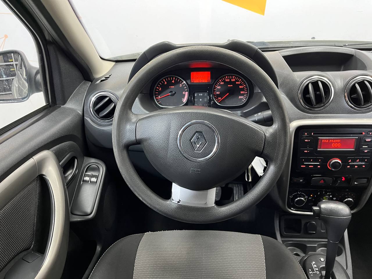 RENAULT DUSTER