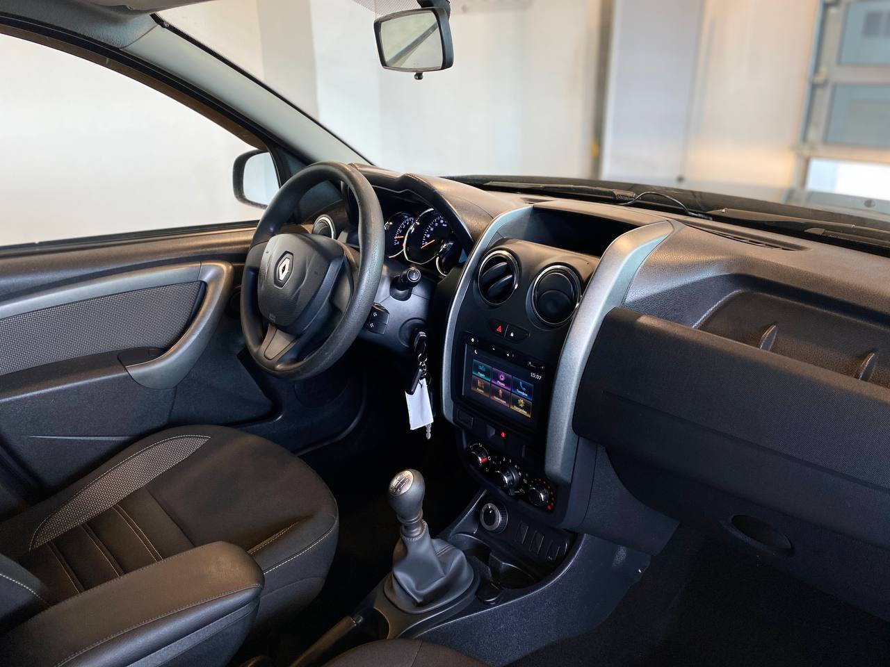 RENAULT DUSTER