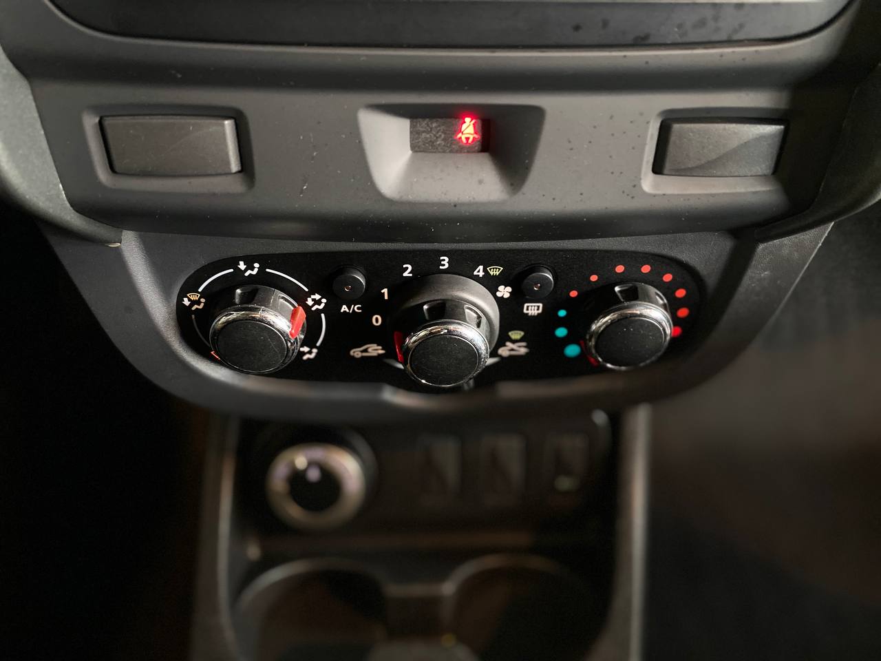 RENAULT DUSTER