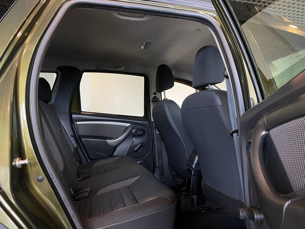 RENAULT DUSTER