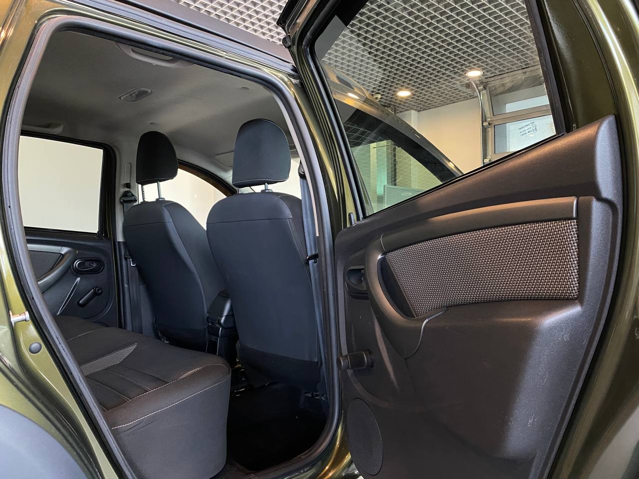 RENAULT DUSTER