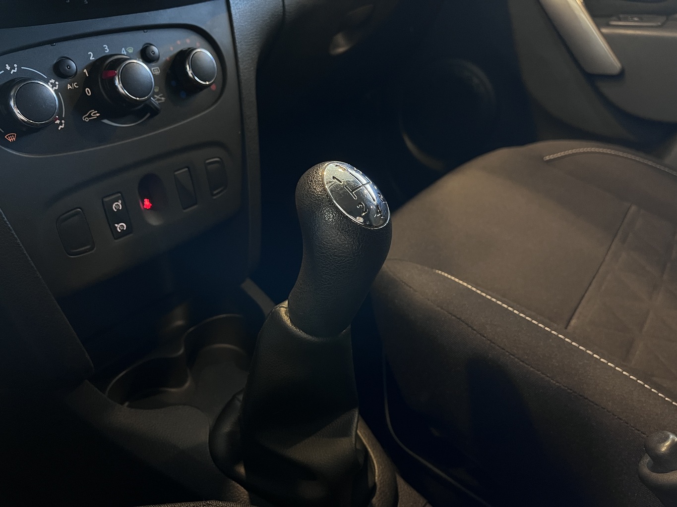 RENAULT SANDERO