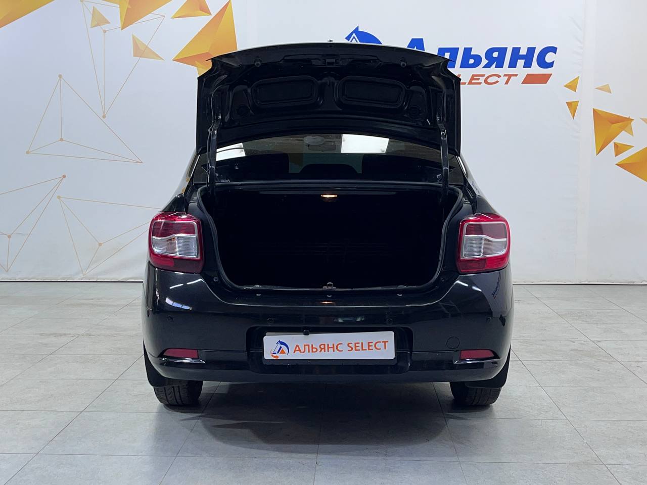RENAULT LOGAN