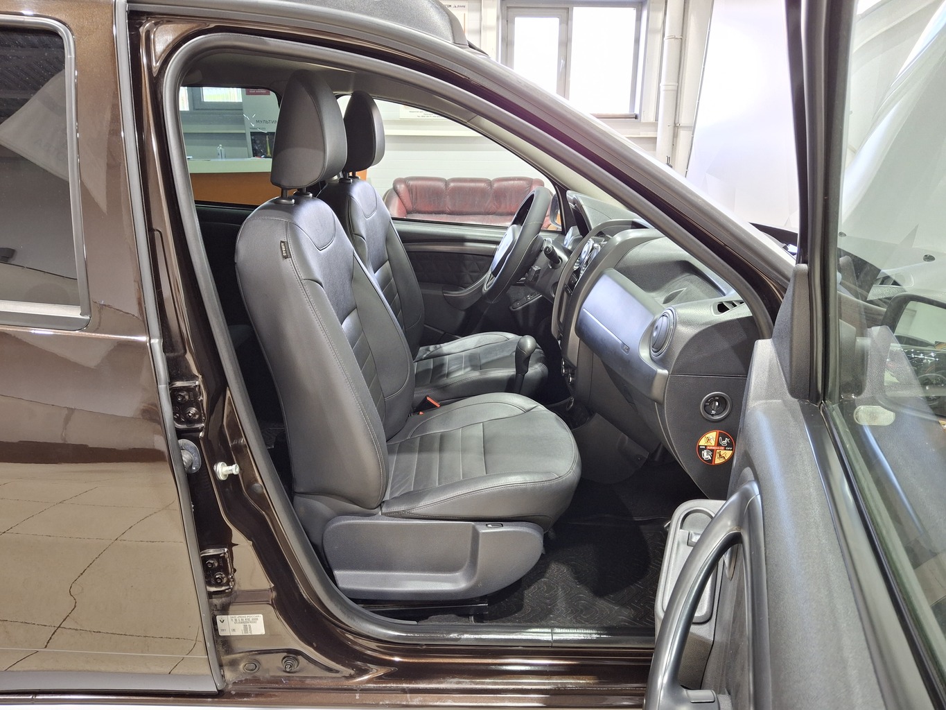 RENAULT DUSTER