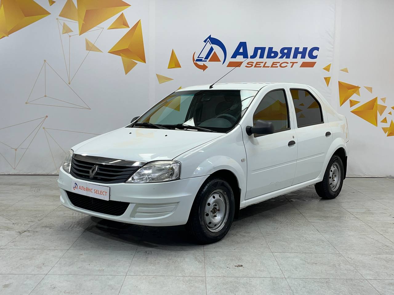 RENAULT LOGAN