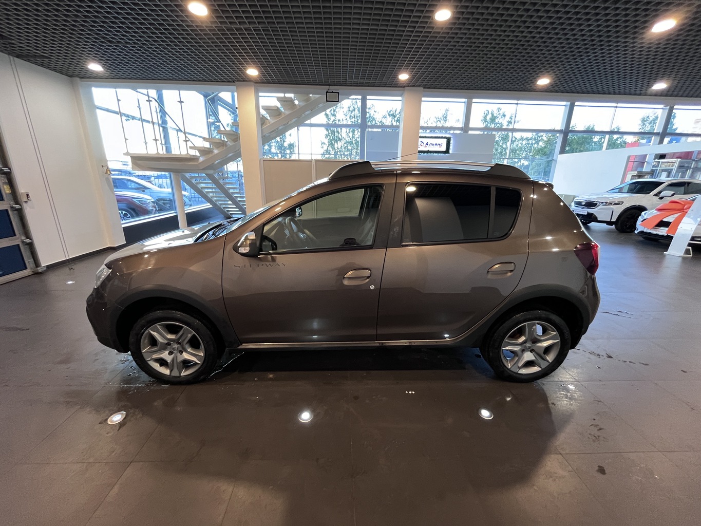 RENAULT SANDERO