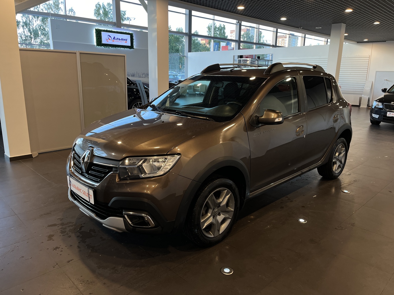 RENAULT SANDERO