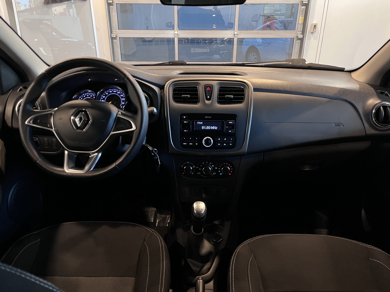 RENAULT SANDERO
