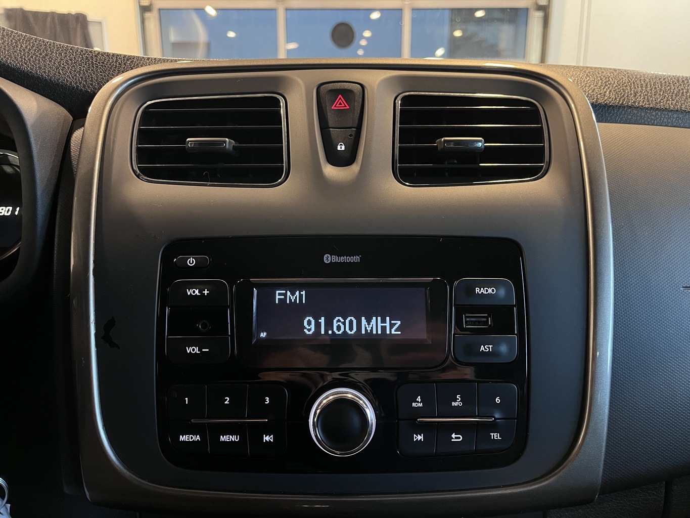 RENAULT SANDERO