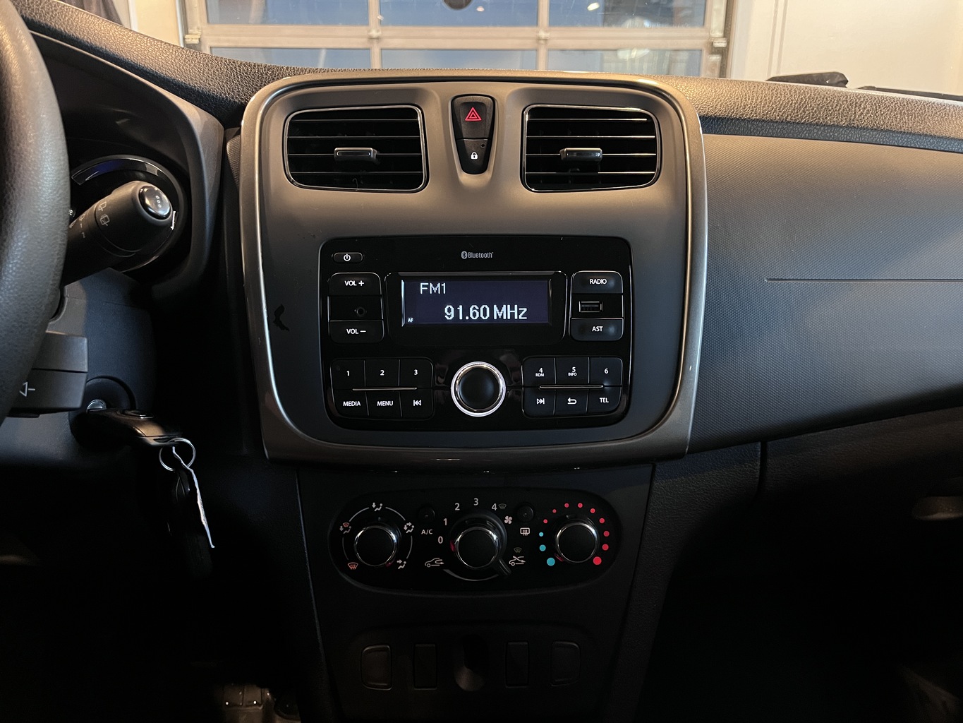 RENAULT SANDERO