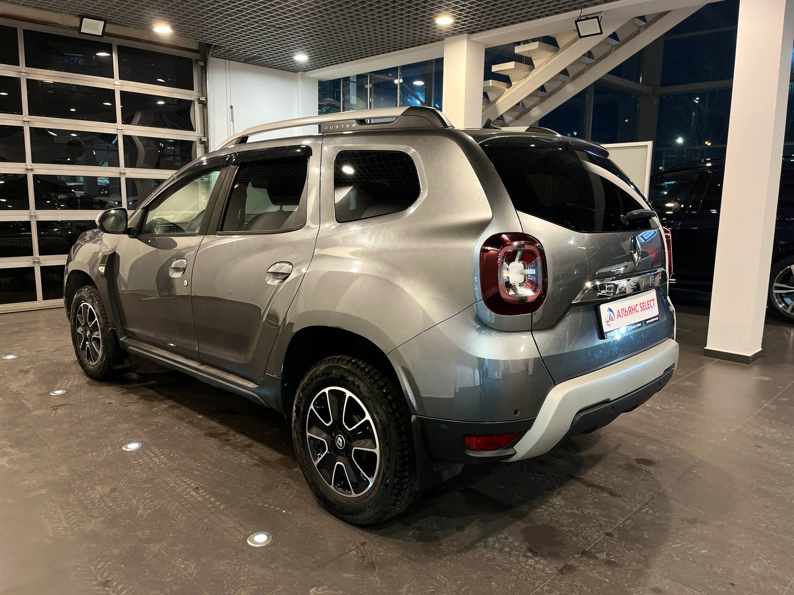 RENAULT DUSTER