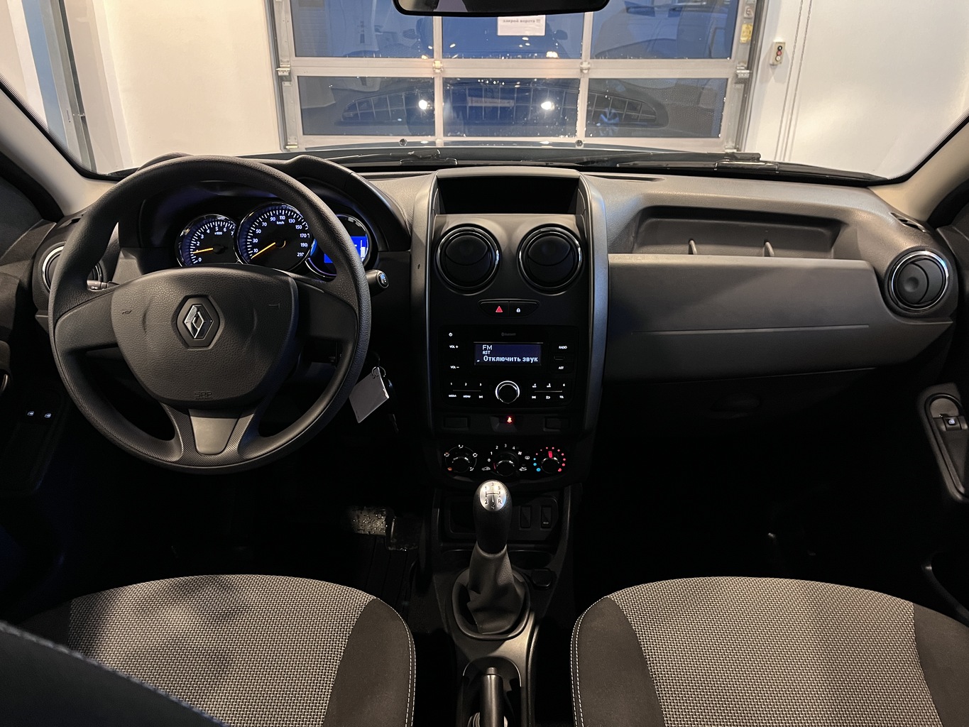 RENAULT DUSTER