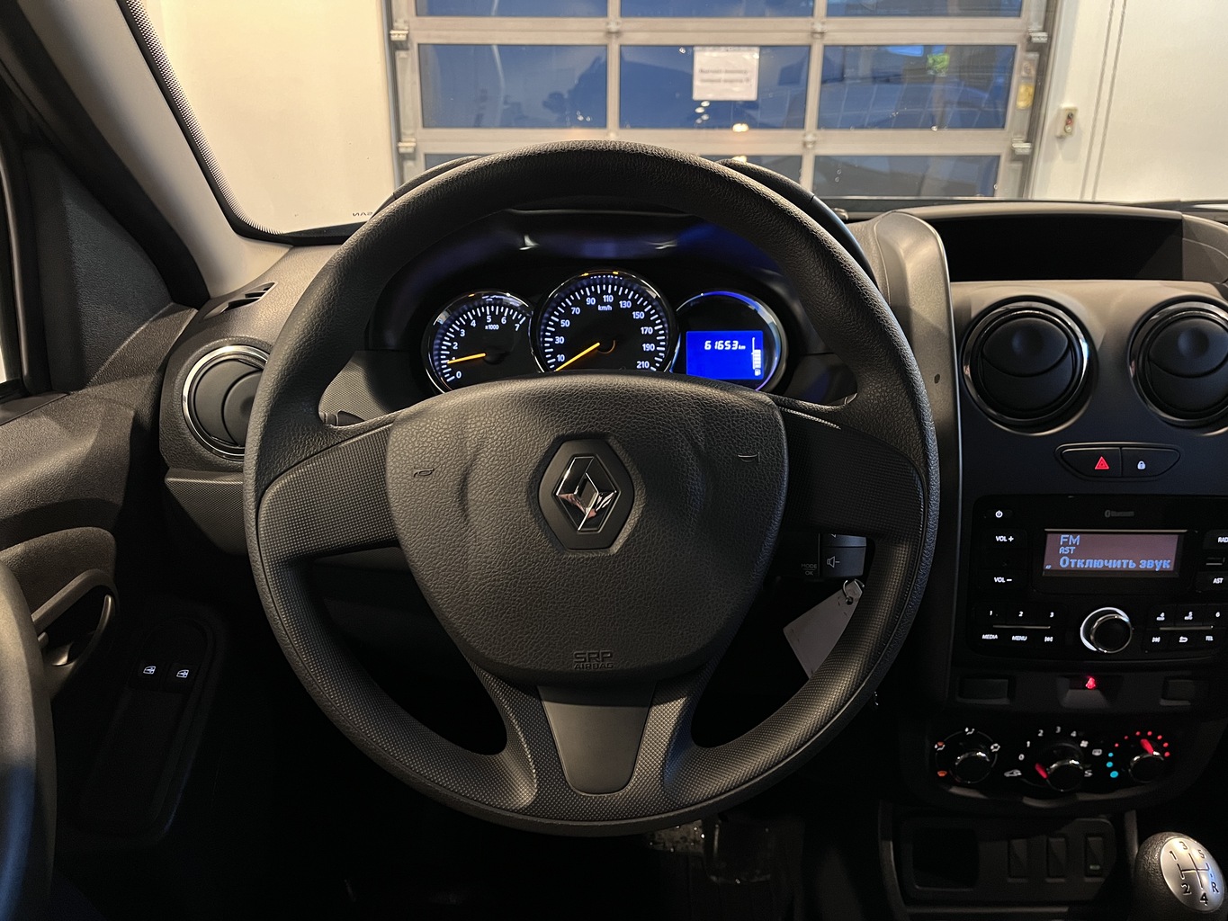RENAULT DUSTER