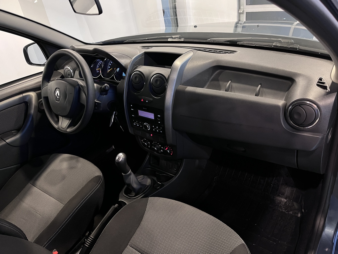 RENAULT DUSTER