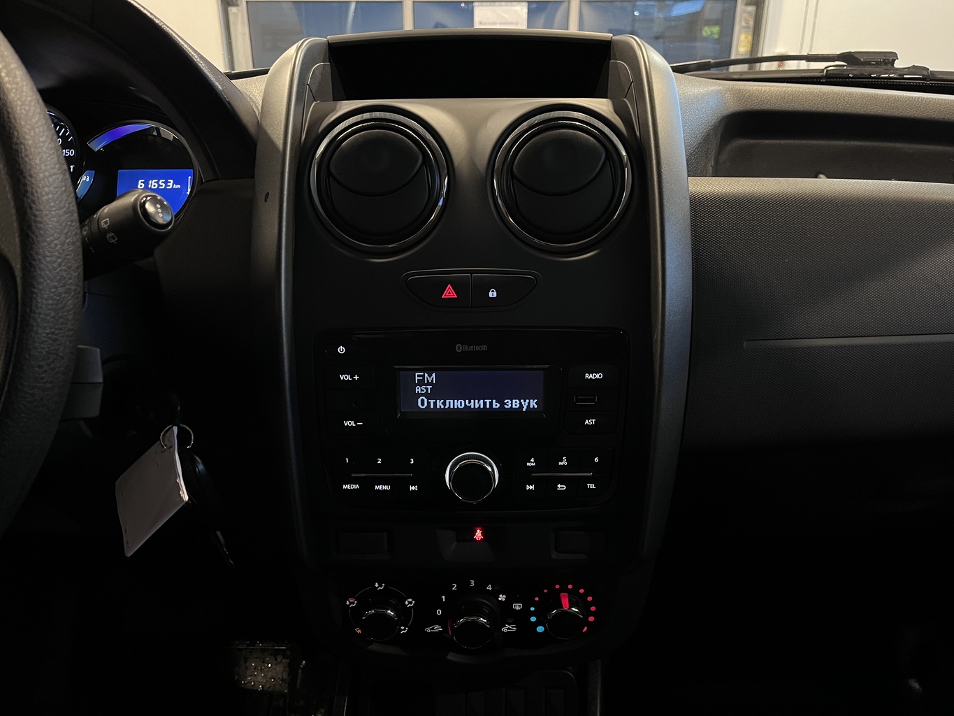 RENAULT DUSTER
