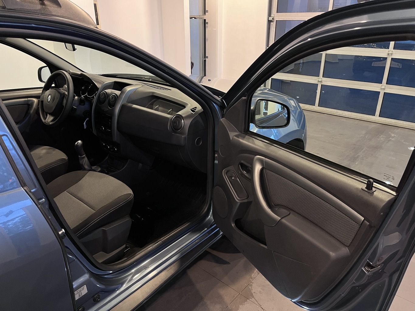 RENAULT DUSTER