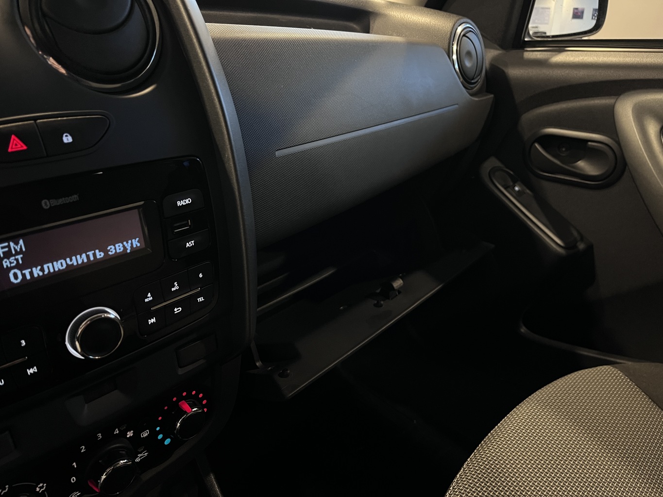 RENAULT DUSTER