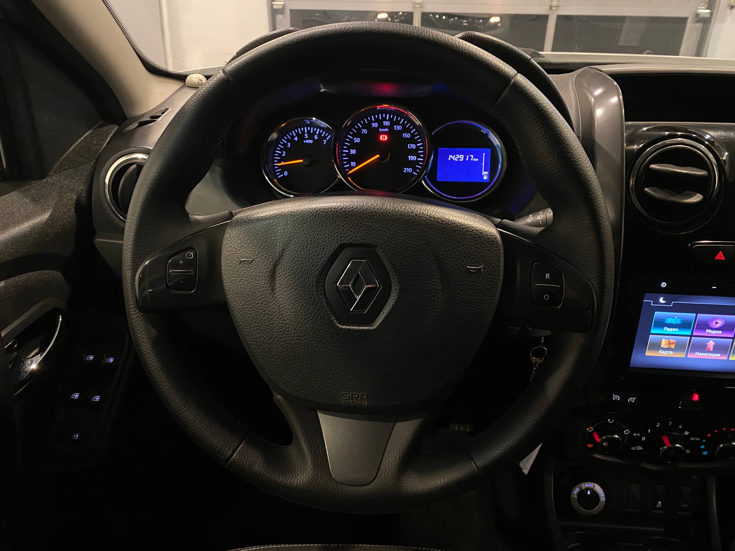 RENAULT DUSTER