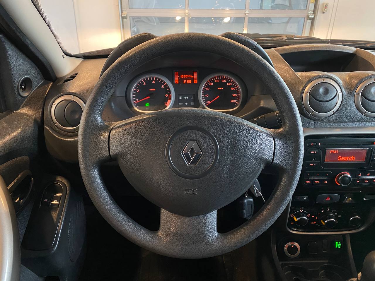 RENAULT DUSTER