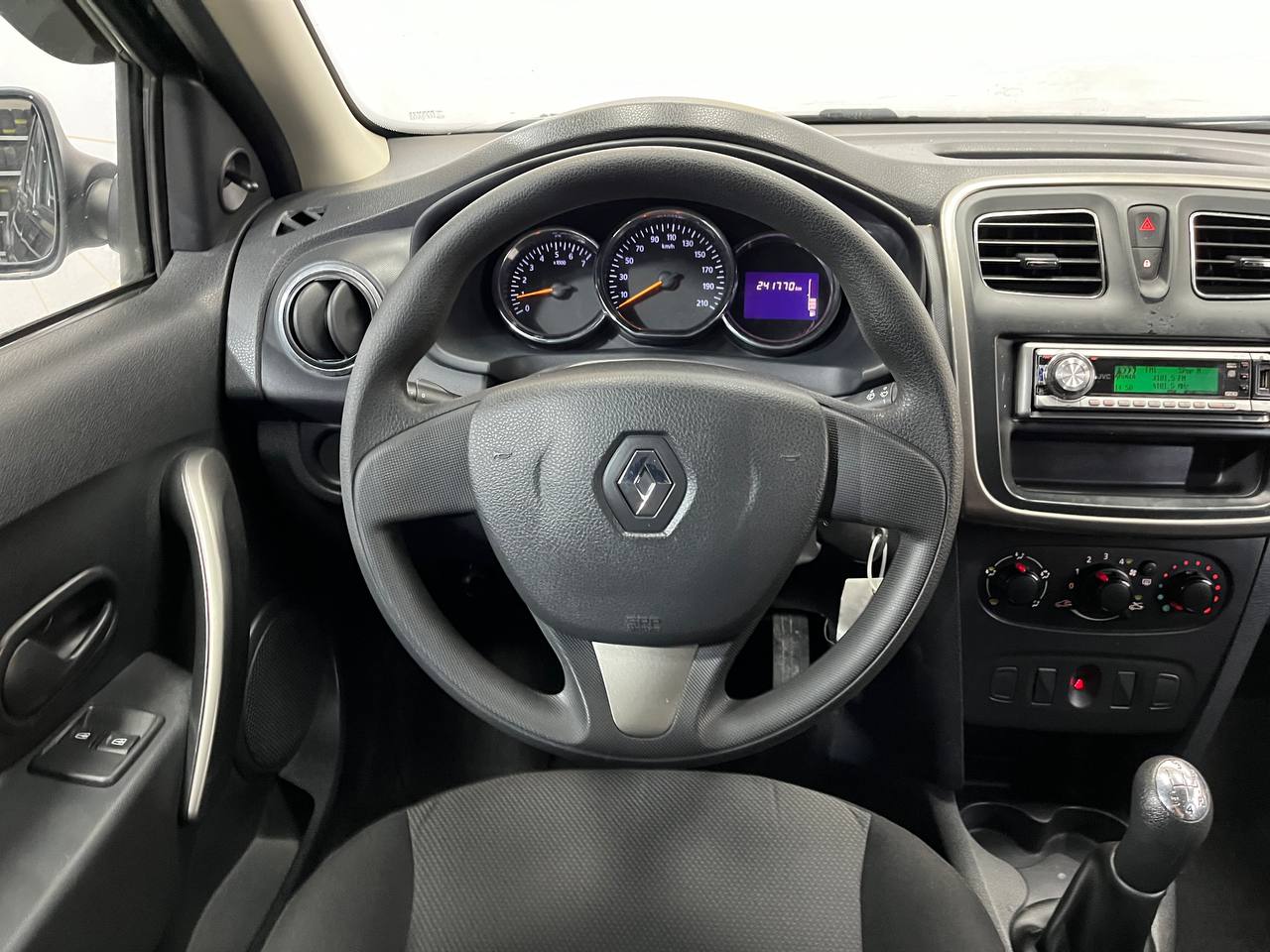 RENAULT LOGAN