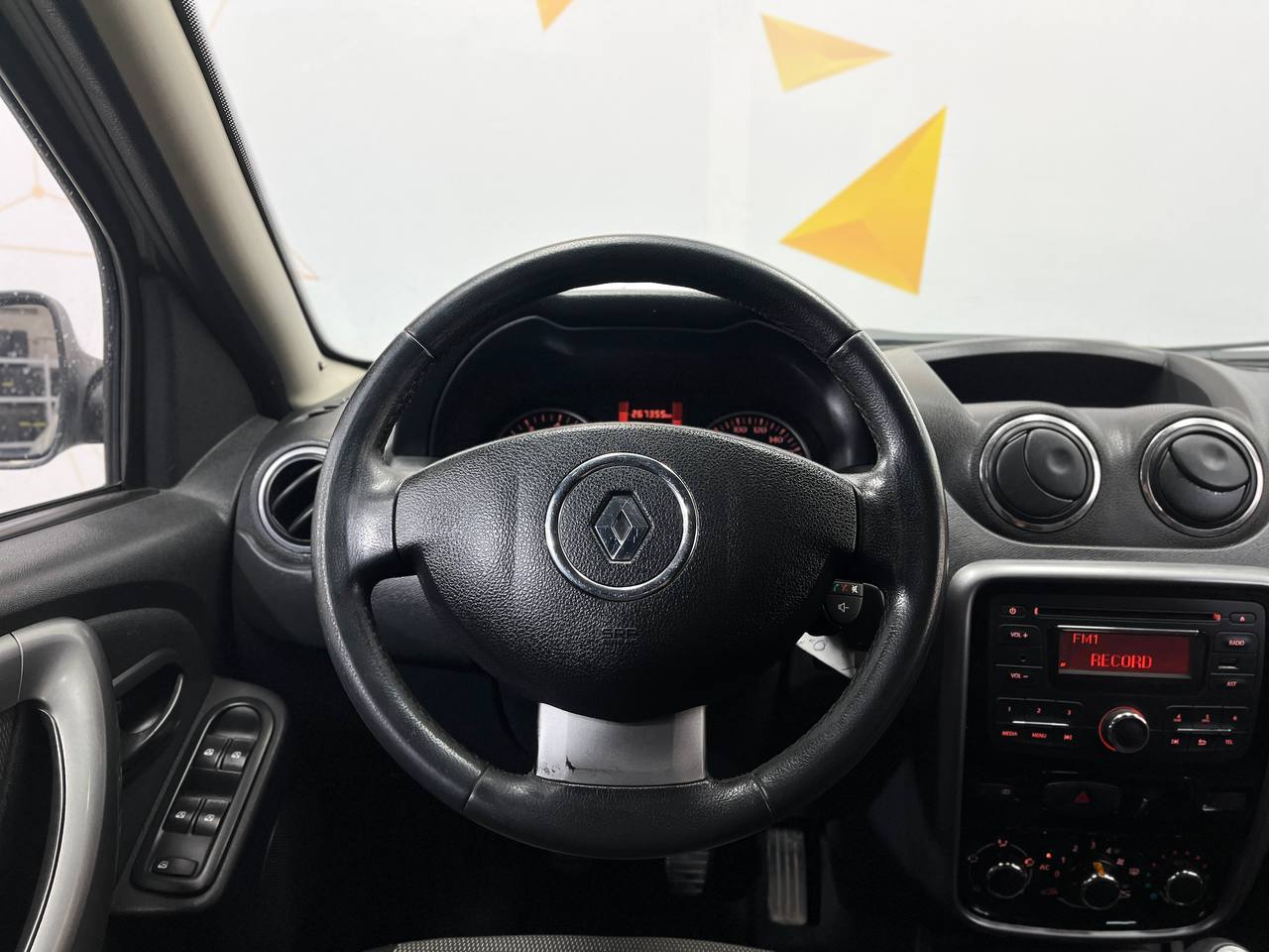 RENAULT DUSTER