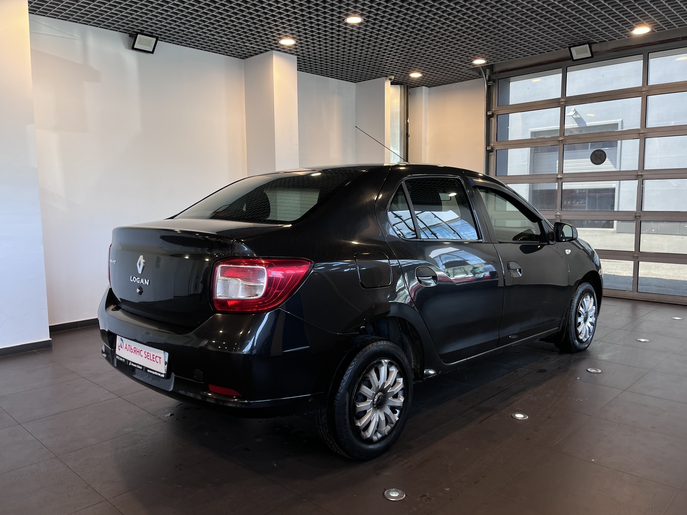 RENAULT LOGAN