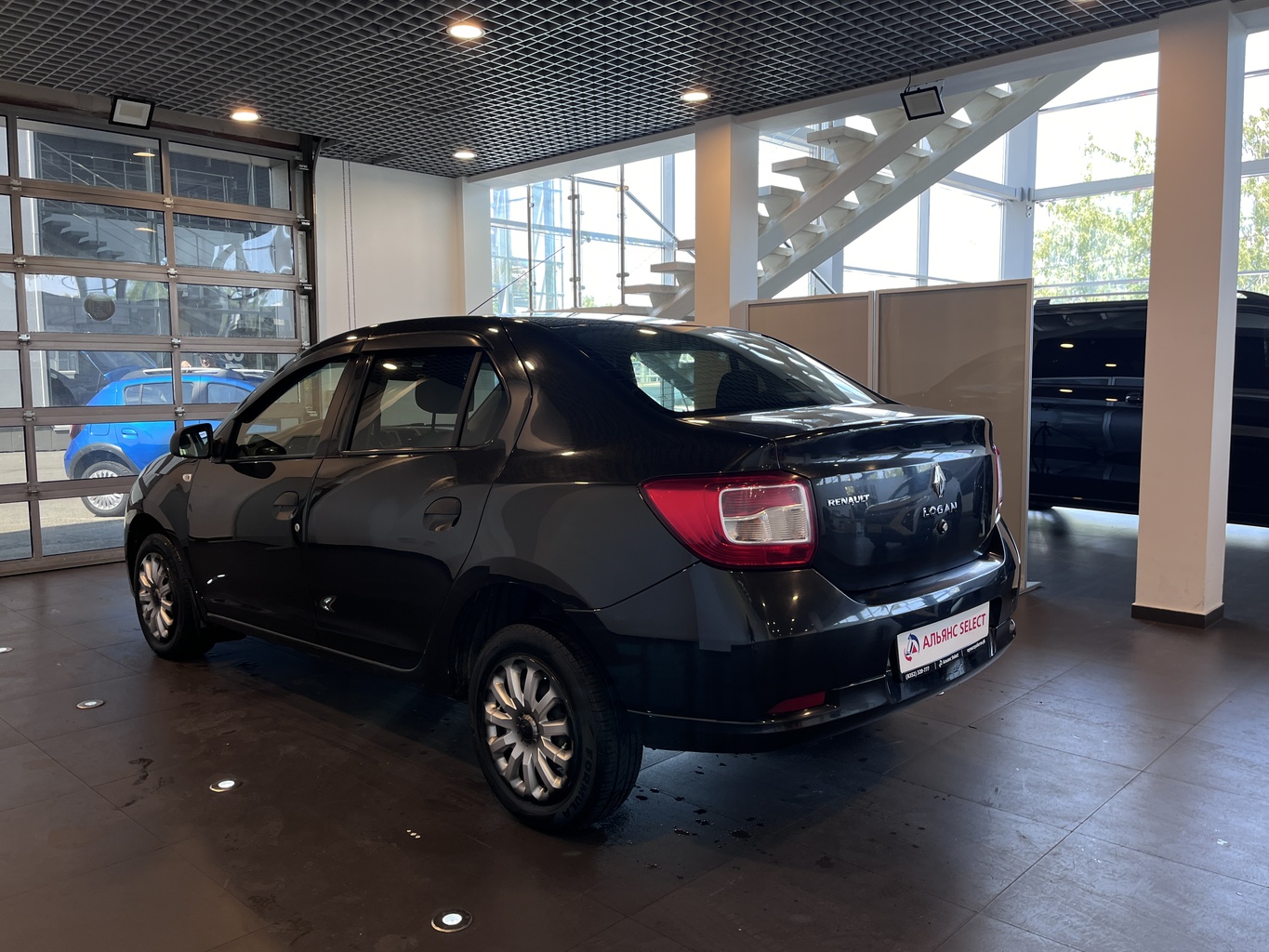 RENAULT LOGAN