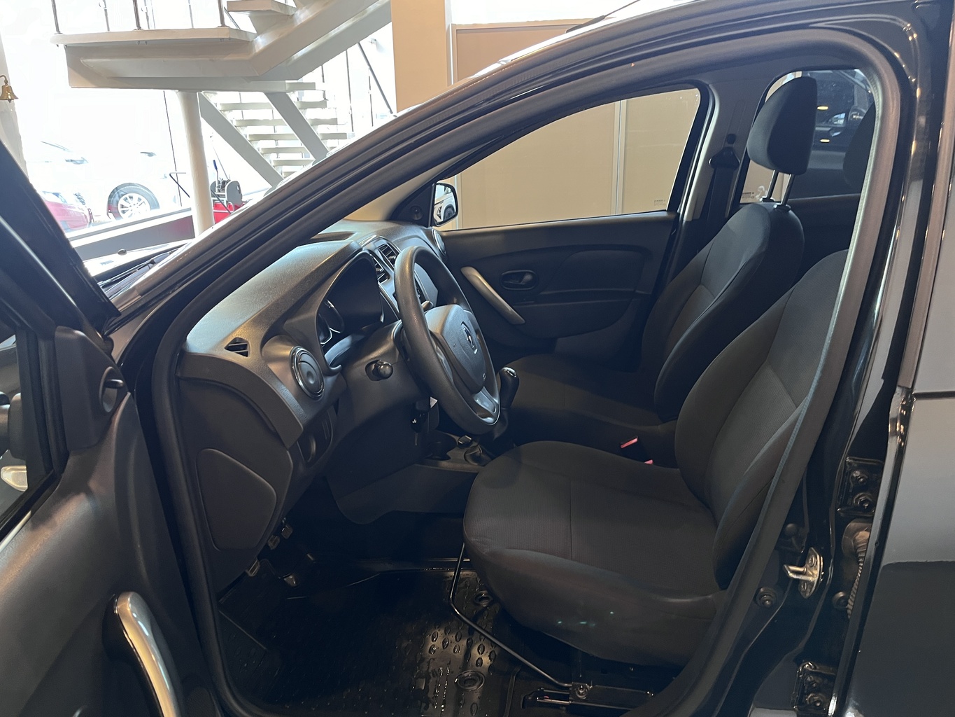 RENAULT LOGAN