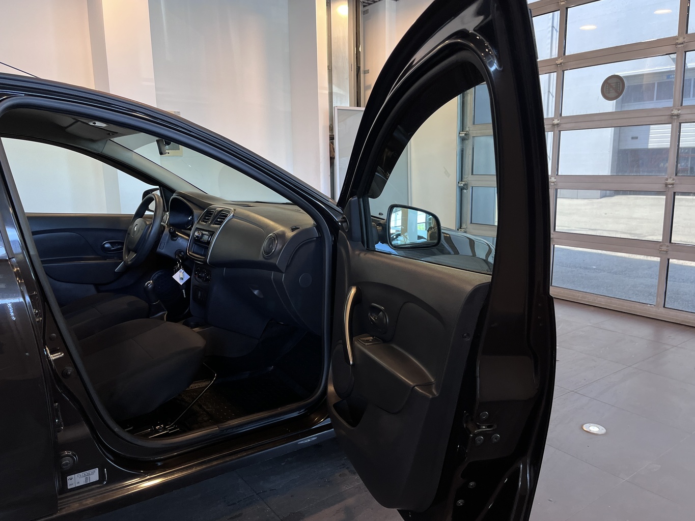 RENAULT LOGAN