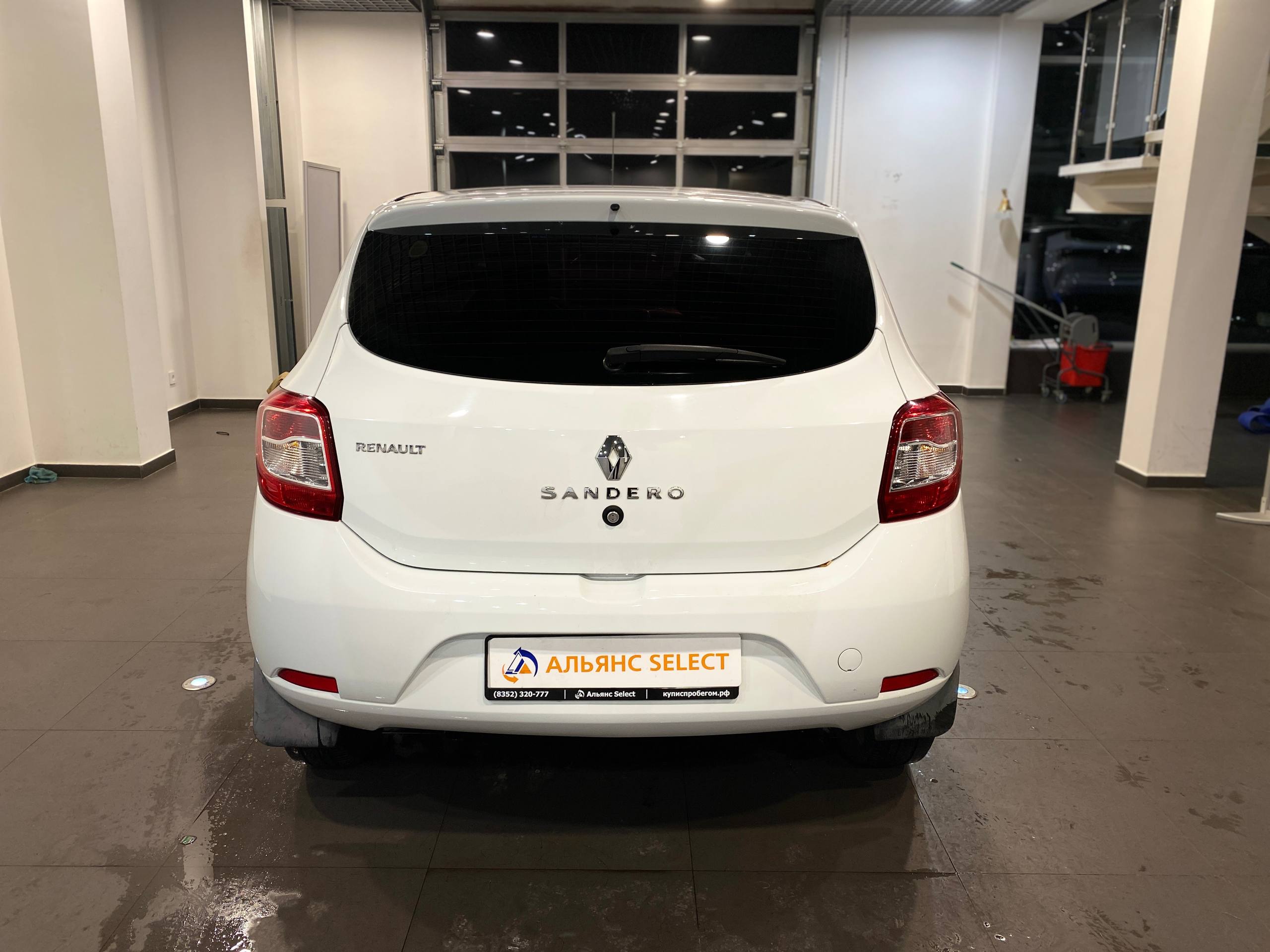 RENAULT SANDERO