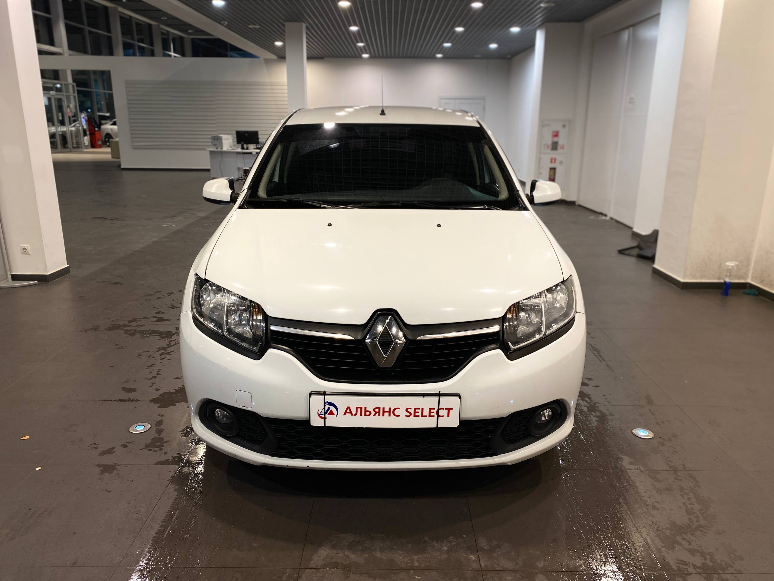 RENAULT SANDERO