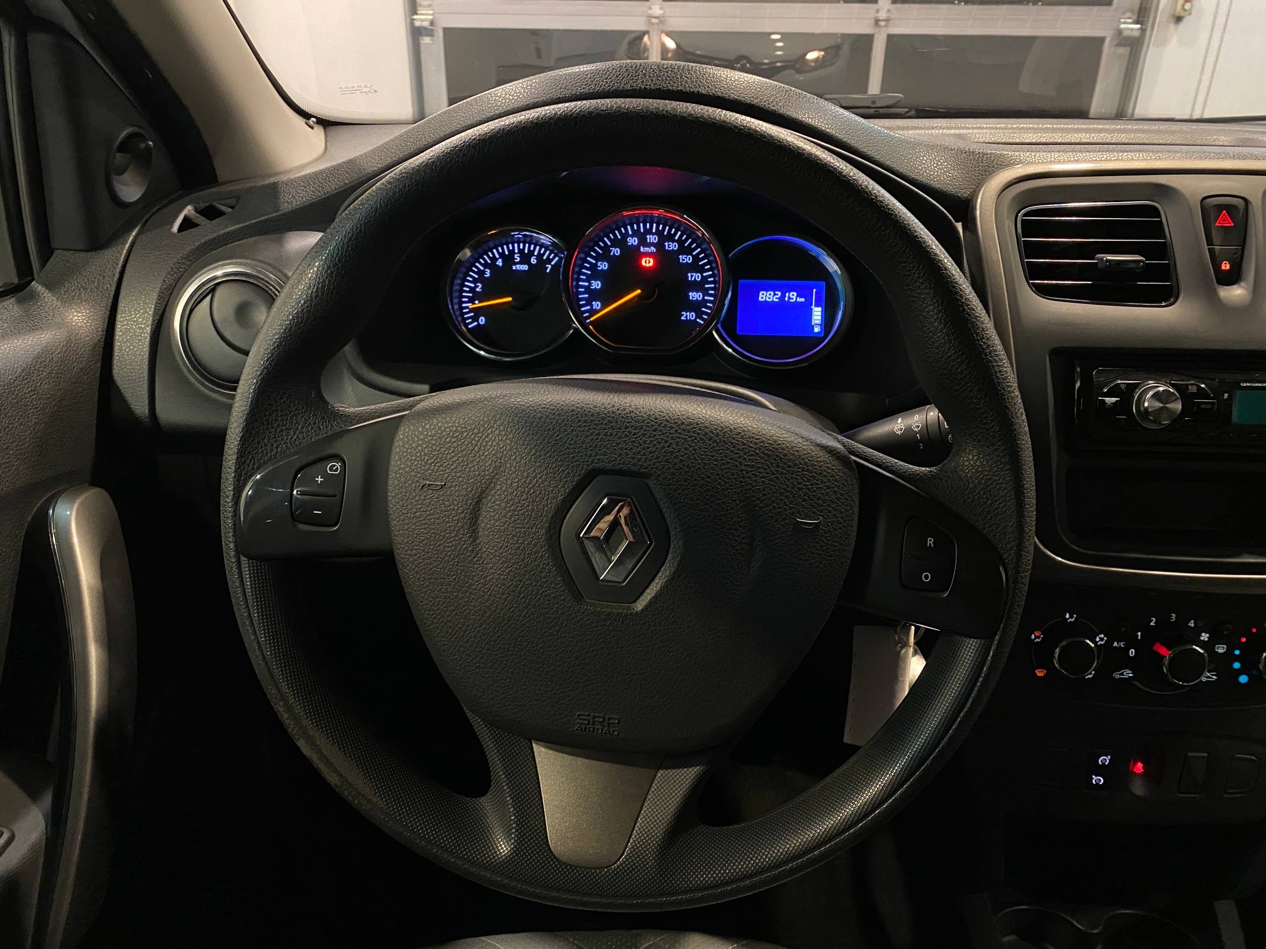 RENAULT SANDERO