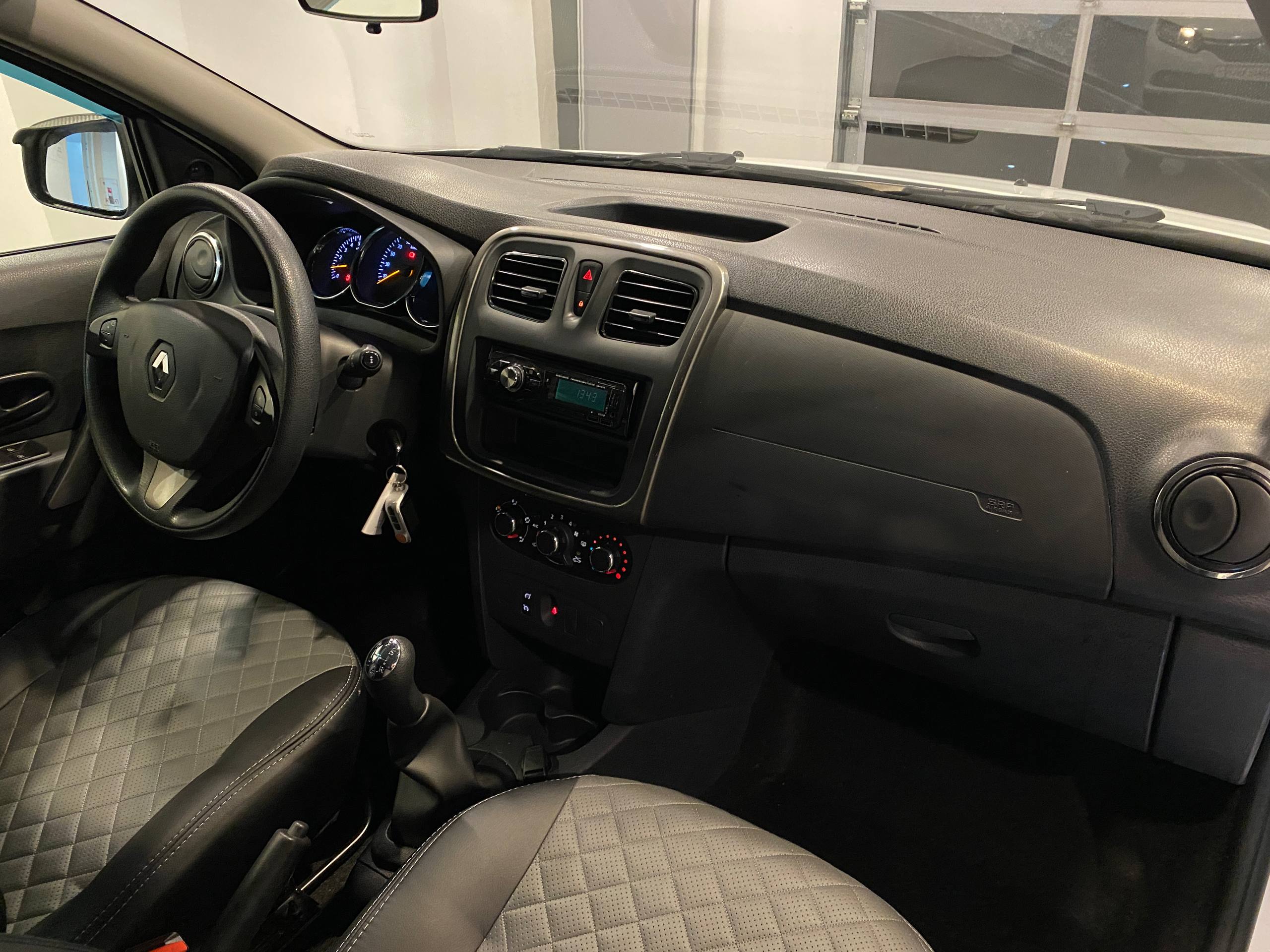 RENAULT SANDERO