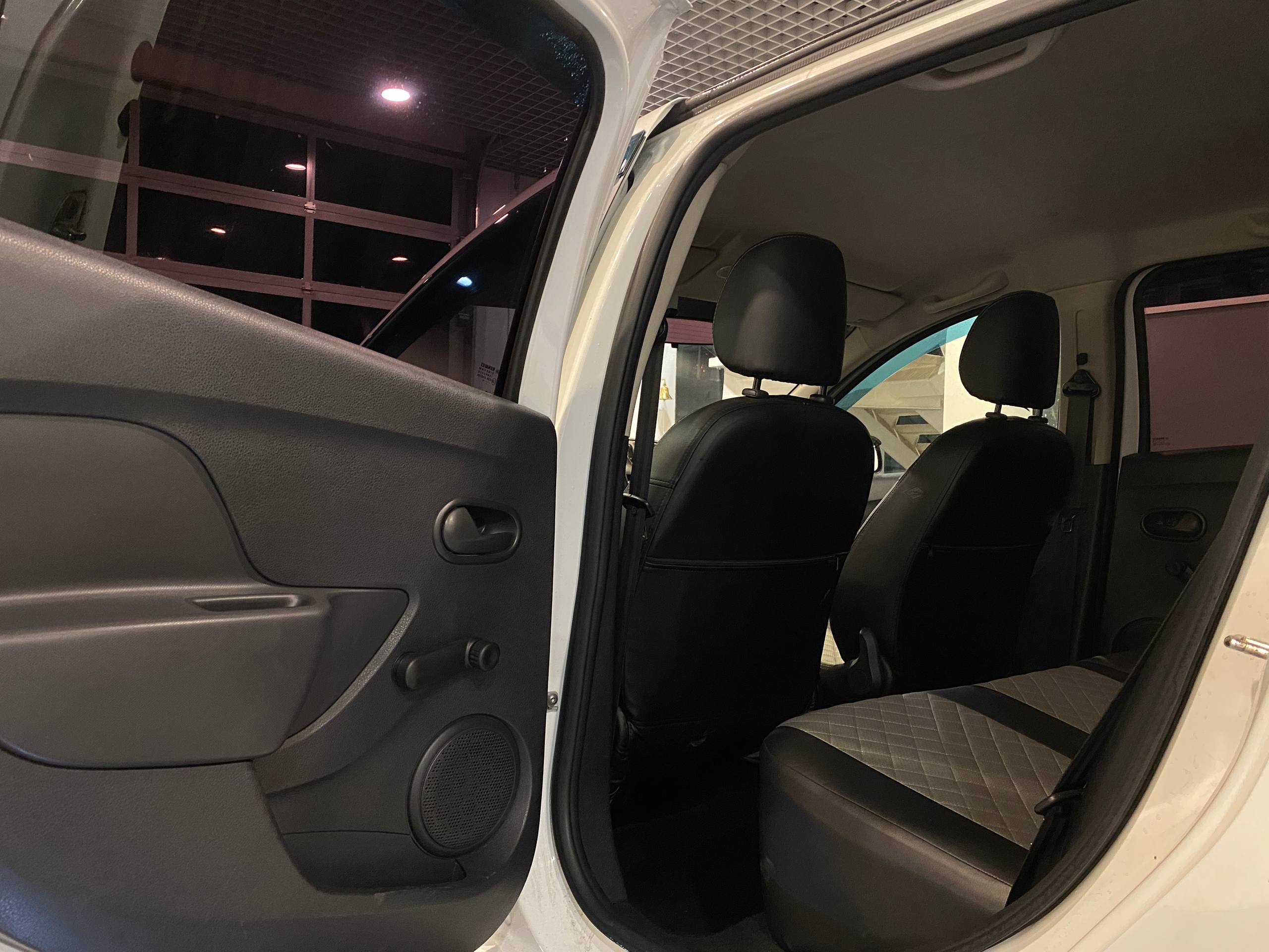 RENAULT SANDERO