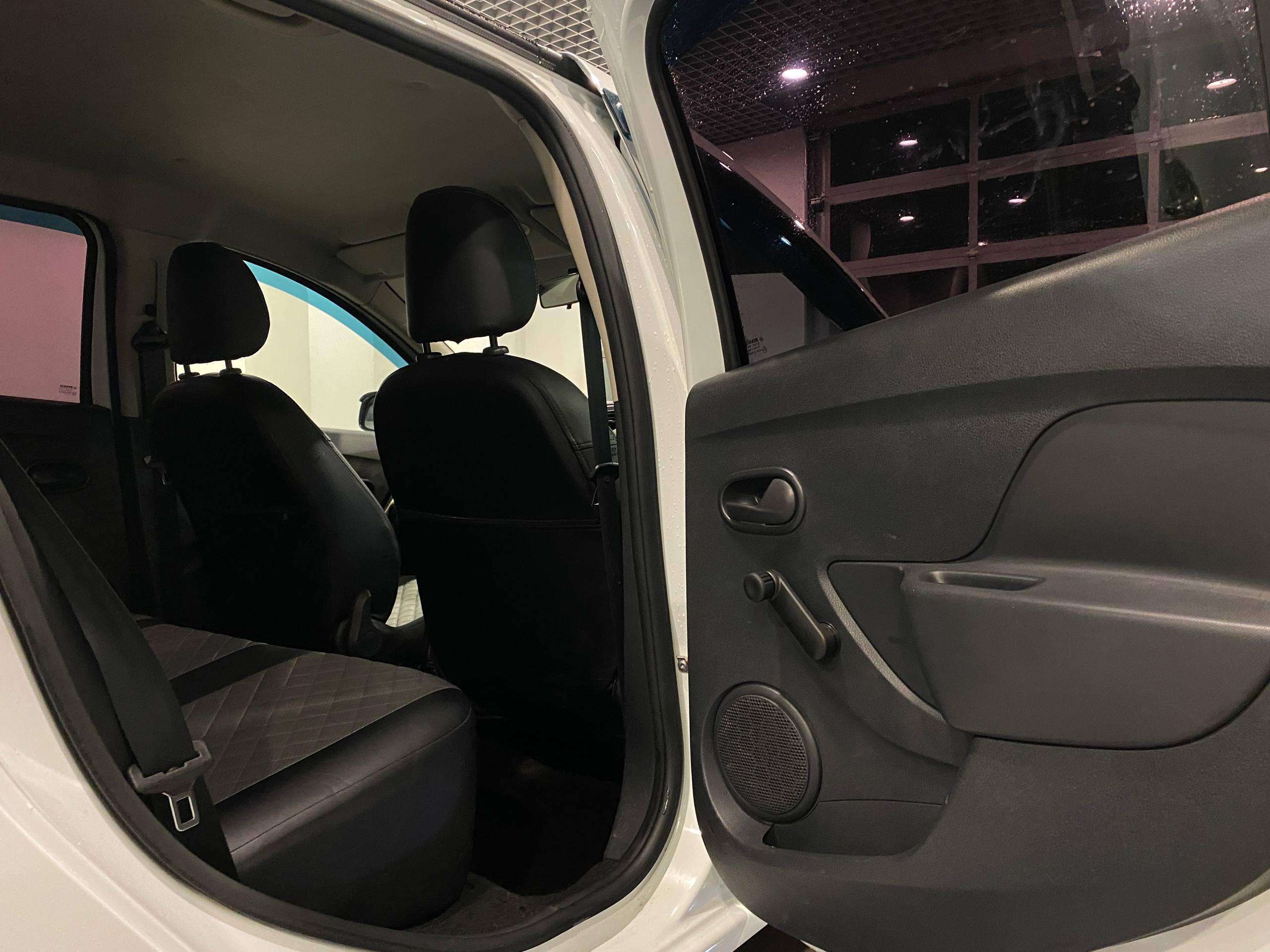 RENAULT SANDERO