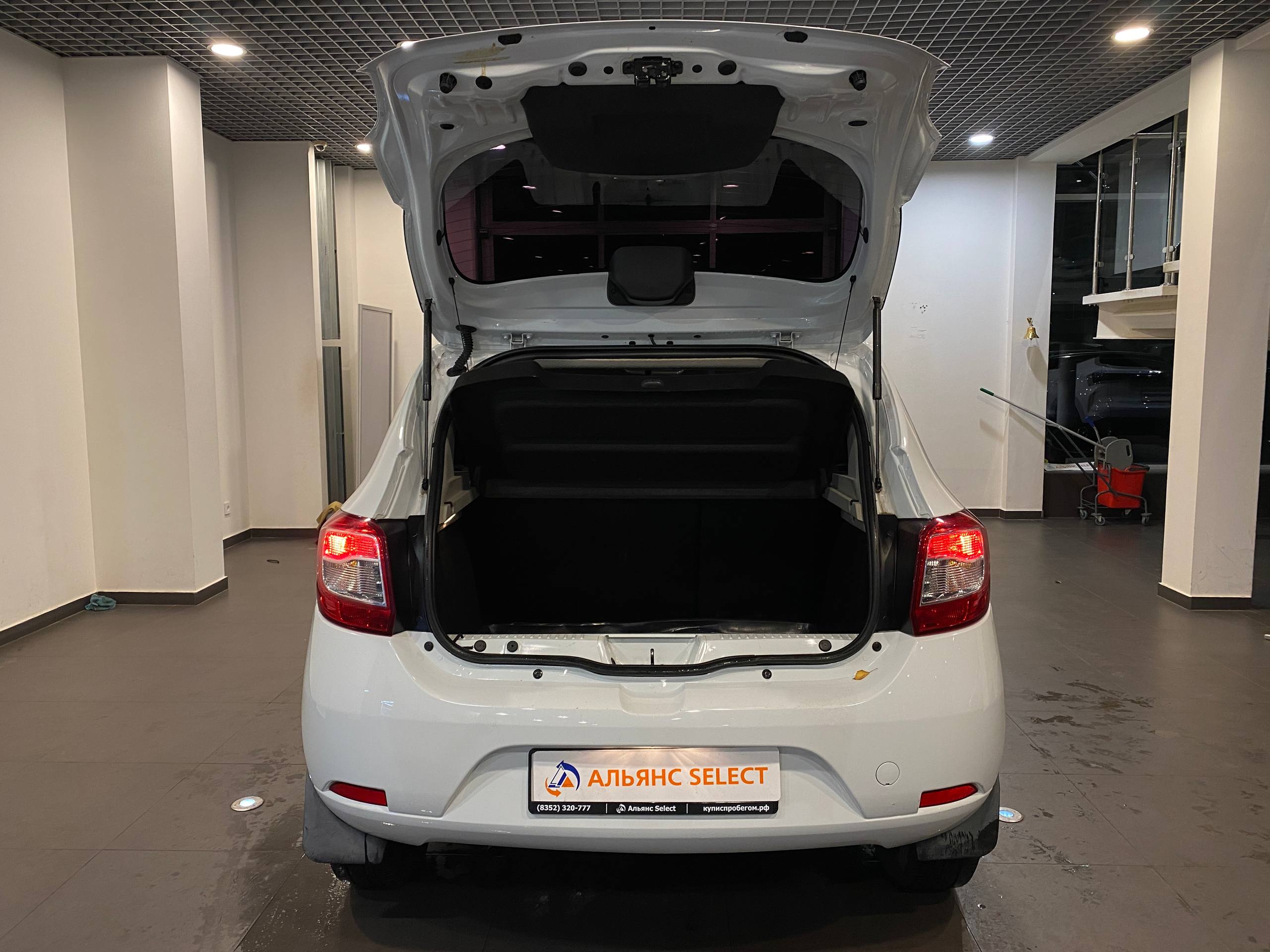 RENAULT SANDERO