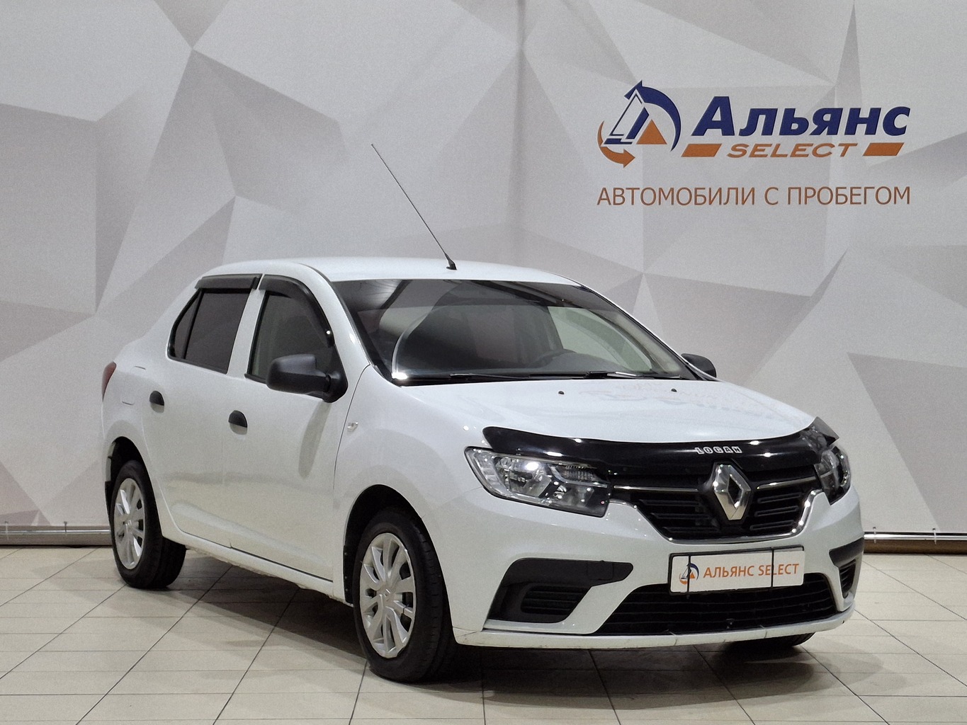 RENAULT LOGAN