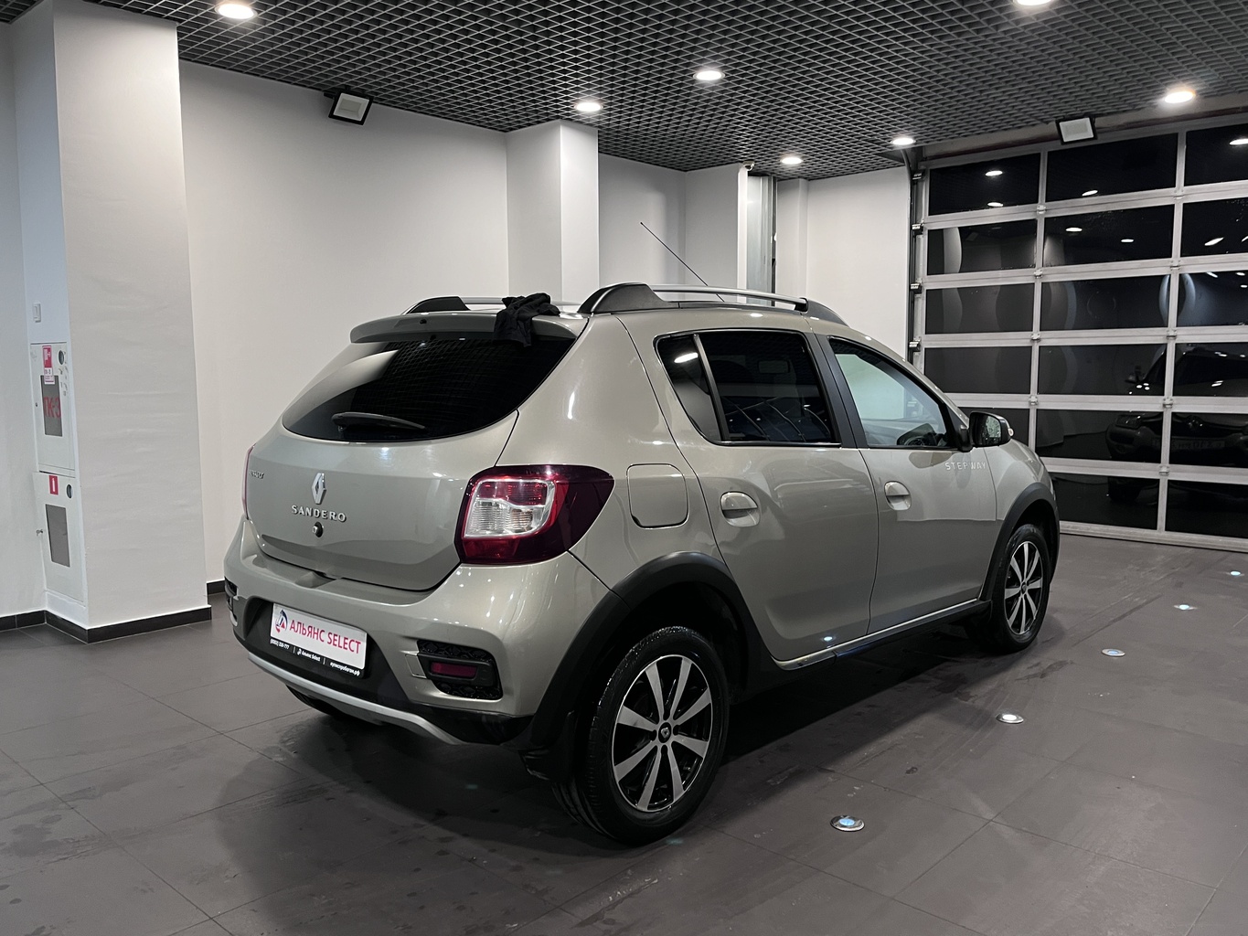 RENAULT SANDERO