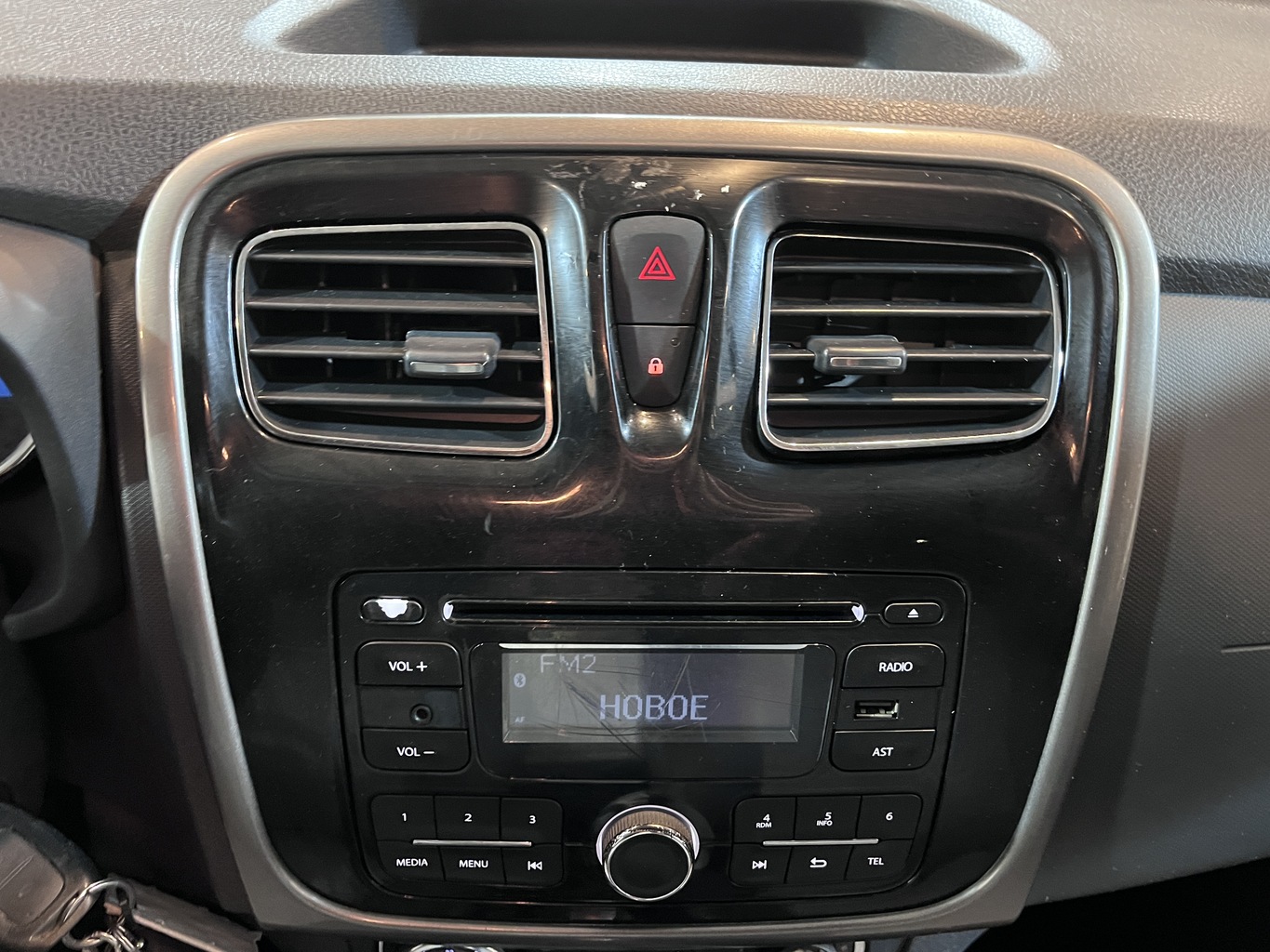 RENAULT SANDERO