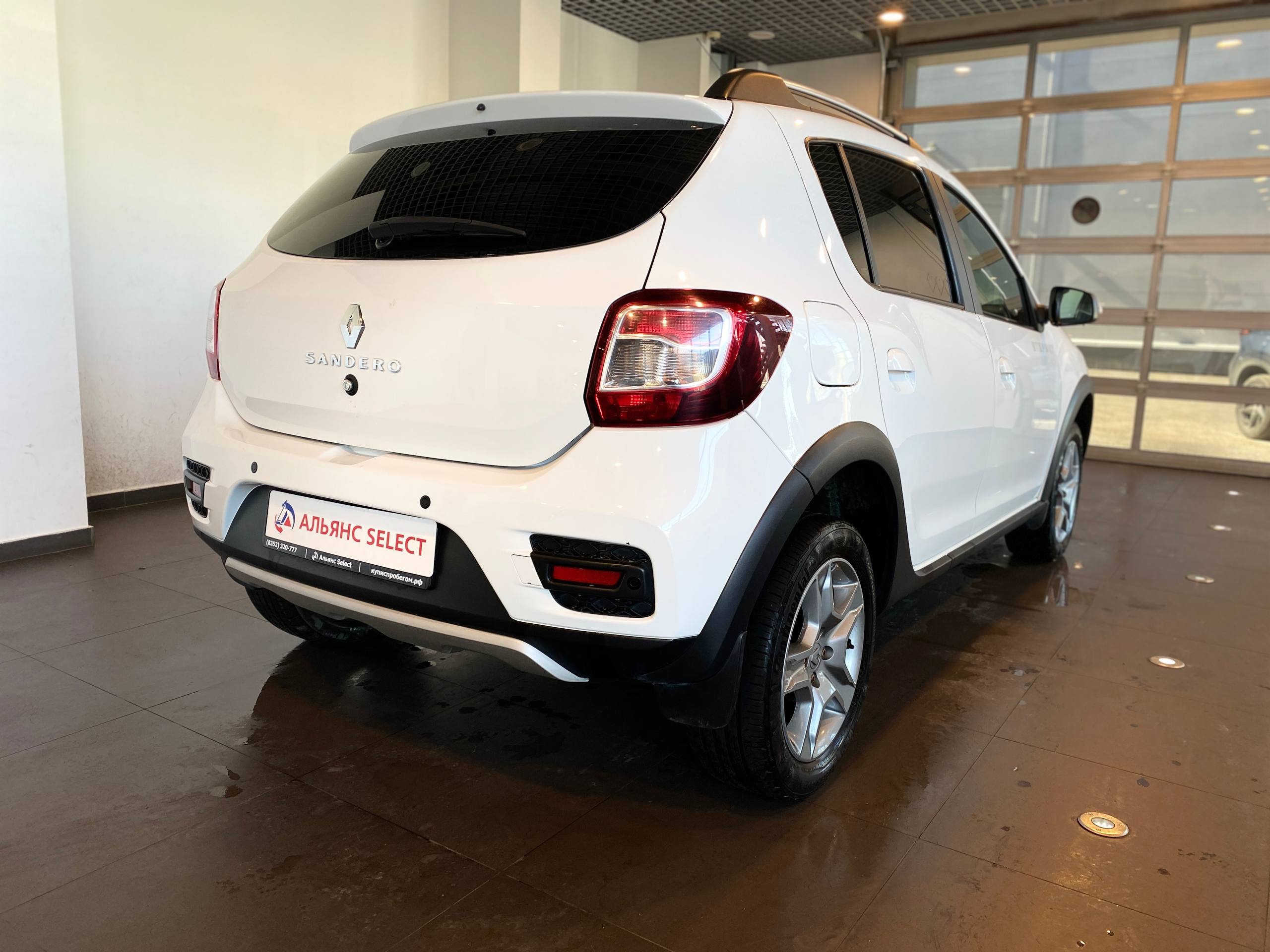 RENAULT SANDERO