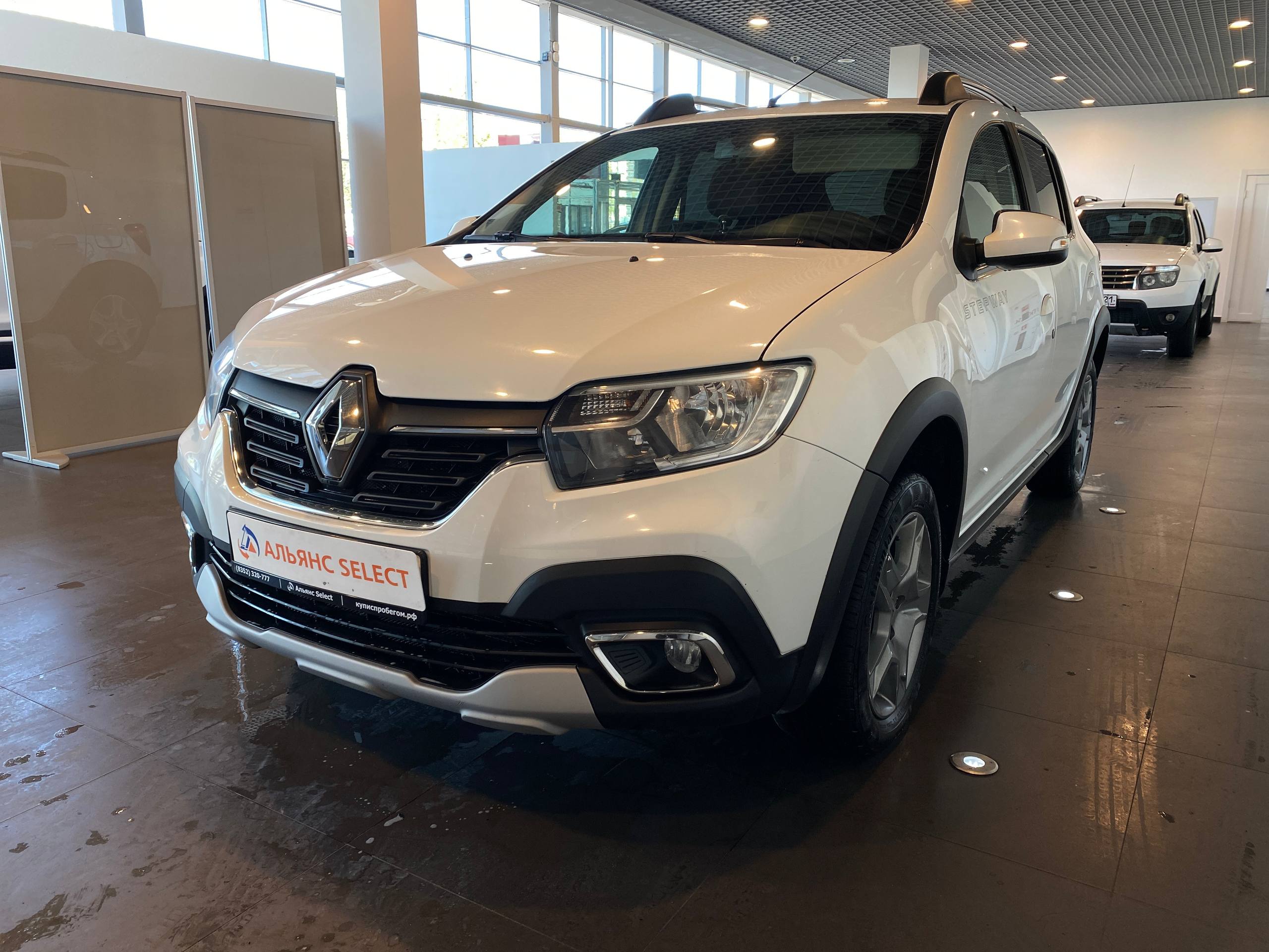 RENAULT SANDERO