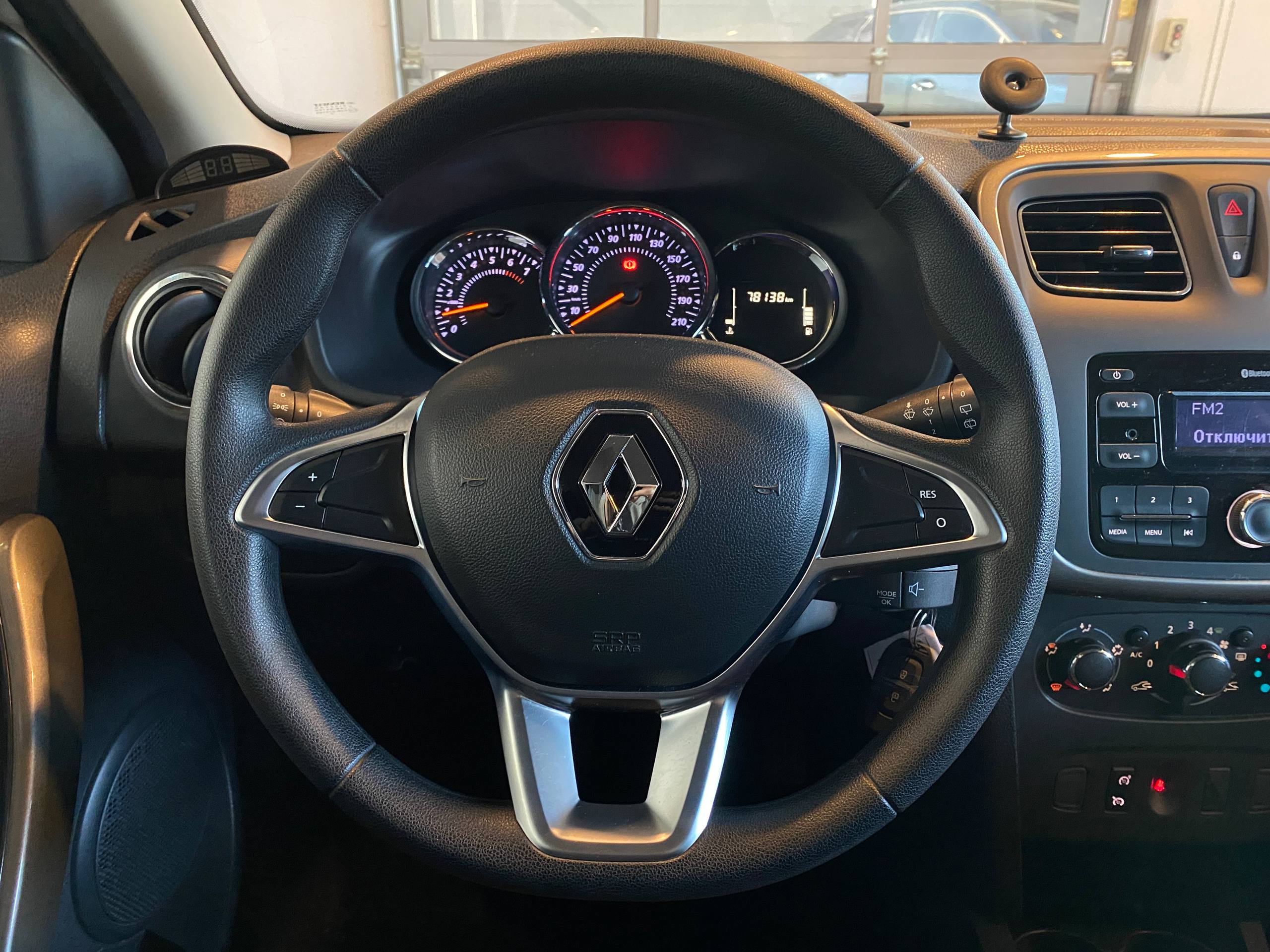 RENAULT SANDERO